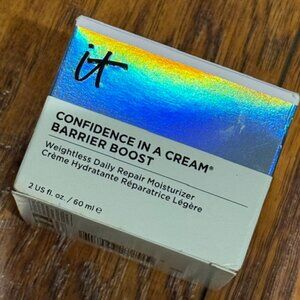 IT Confidence in a Cream Barrier Boost - NEW